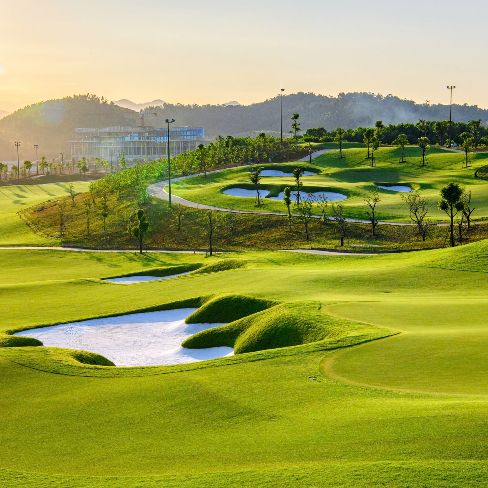 Thăm quan sân Golf - Ảnh 3